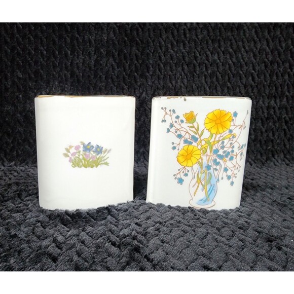 Vintage Lego Korea Teardrop Porcelain Vases – Set of 2 Floral Motif, 1950s–60s - Picture 4 of 9